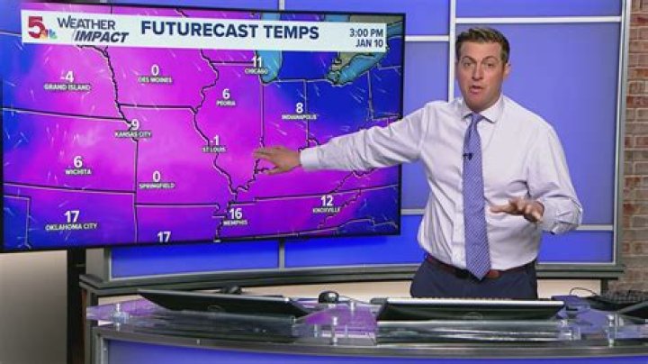 
Here Is What Fans Think Meteorologist Gary Frank Might Be Moving To A Different Network 