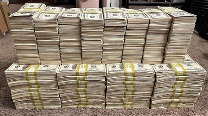 How much is 2 million won in us dollars