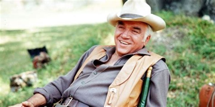 How rich was “Battlestar Galacatica” actor Lorne Greene? His Wiki: Net Worth, Wife, Cause of Death