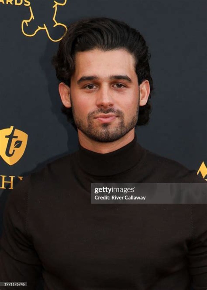 Hunter Sansone Wiki, Height, Age, Girlfriend, Family, Biography & More