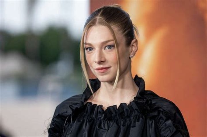 Hunter Schafer Net Worth & Earnings (Updated 2022)