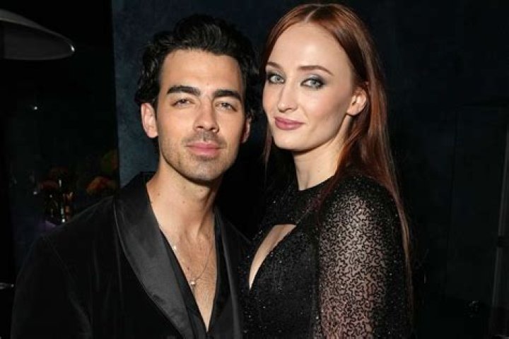 
Is Gillian Turner Married? Her Husband, Fiancé, Family and Parents 