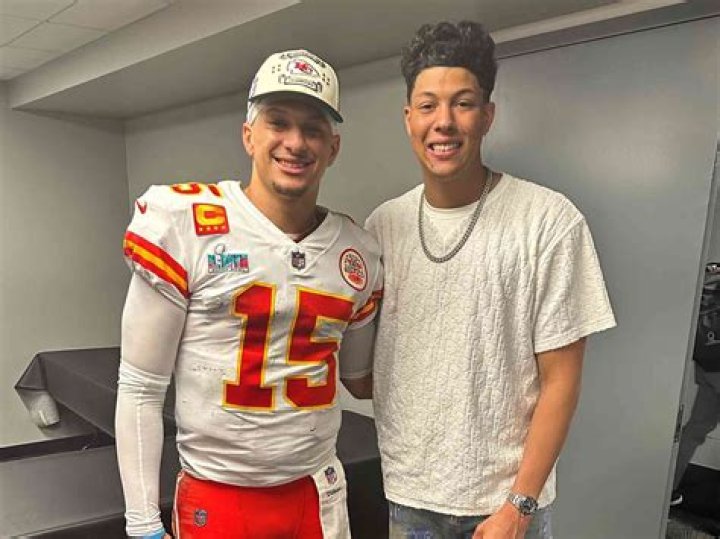 
Is Jackson Mahomes Gay Or Straight? His Sexuality Explanation 