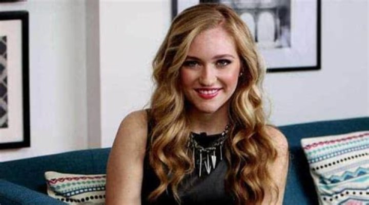 Is Maggie Sajak Married or Dating? Her Bio, Age, Husband and Net worth