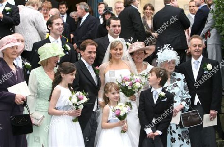 
Is Rob Brydon Still Married? Explore About His Net Worth, Parents & Kids 