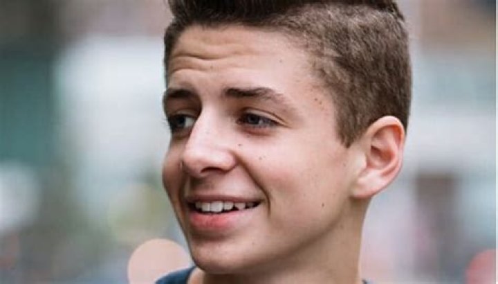 
Is Zach Clayton Married? His Bio, Age, Wife, Height and Net worth 