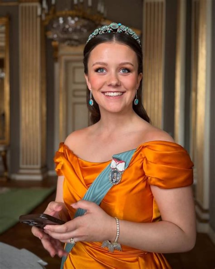 Isabella Laforet Net Worth
