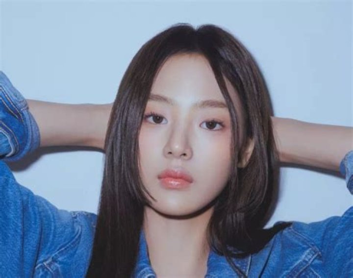 
“It’s really fascinating seeing different sides of myself”: NewJeans Minji dishes on her experience as a Chanel brand ambassador 