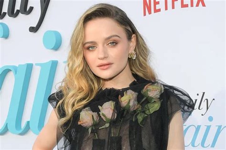 Joey King’s Height, Weight, Dating History, Body Measurements, Net Worth & More