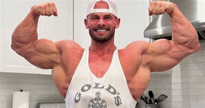 Joey Swoll Age, Height, Weight, Net Worth, Girlfriend, Wiki
