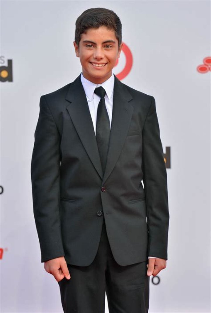 
Juan Emilio Ameri Height, Weight, Net Worth, Age, Birthday, Wikipedia, Who, Instagram, Biography 
