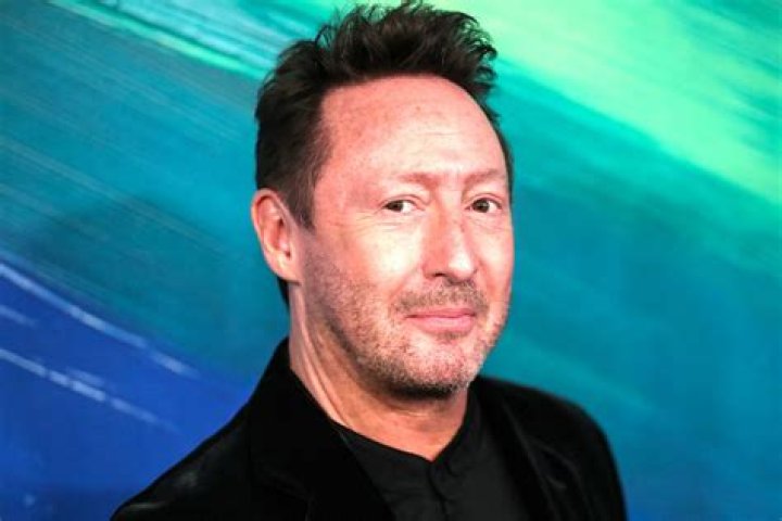 Julian Hooker Net Worth