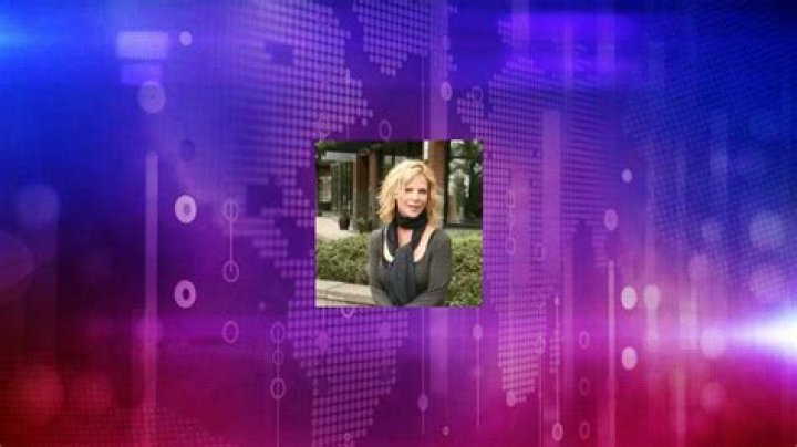 Julianne Christie Net Worth