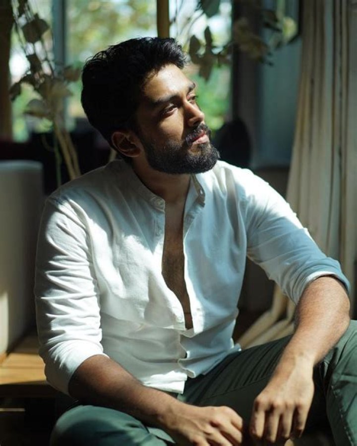 Kalidas Jayaram - Bio, Age, siblings, height, Wiki, Facts and Family