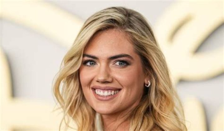 Kate Upton Height, Weight, Measurements, Bra Size, Shoe Size