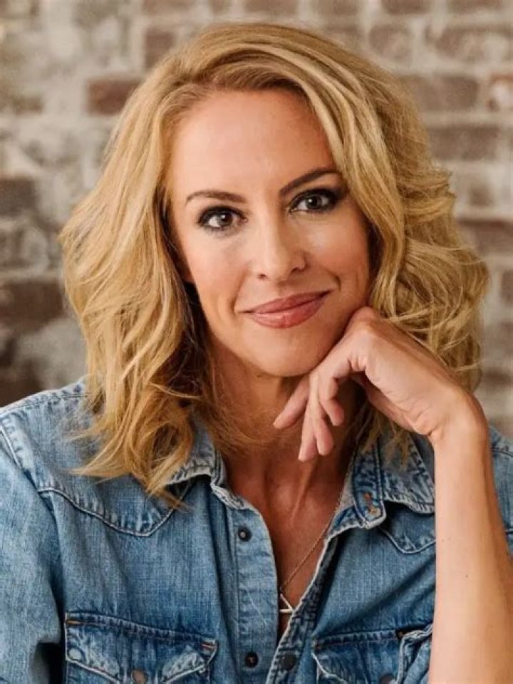 
Kayla Fisher Height, Weight, Net Worth, Age, Birthday, Wikipedia, Who, Nationality, Biography 