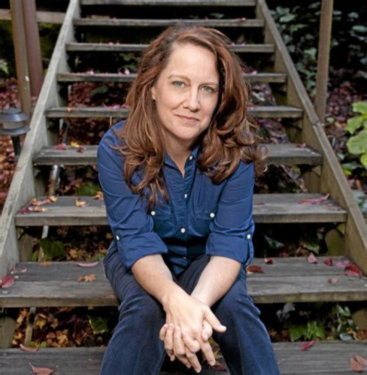 Kelly Carlin