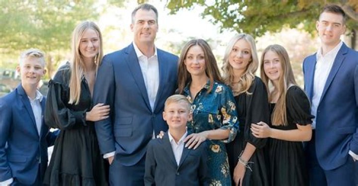Kevin Stitt Wife: Sarah Stitt Age, Act, Hope Foundation, Wiki, Family, Height