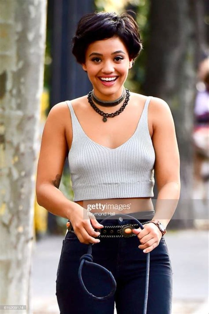 Kiersey Clemons Phone Number, WhatsApp Number, House Address, Email Id