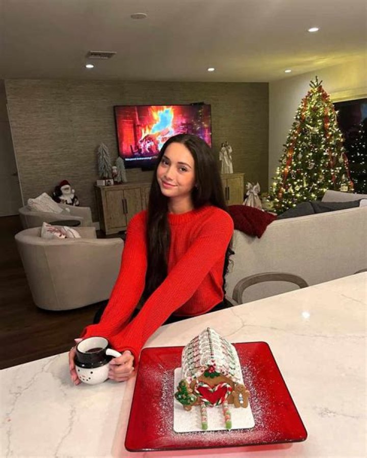 Kira Wallace Net Worth