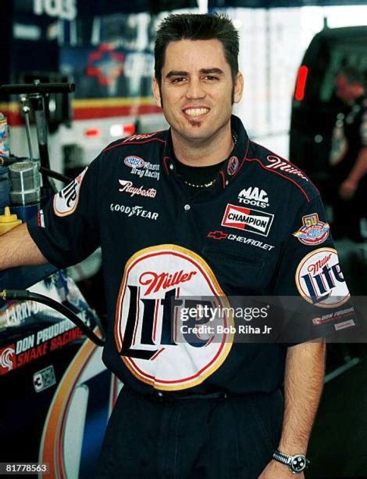 Larry Dixon (dragster driver)