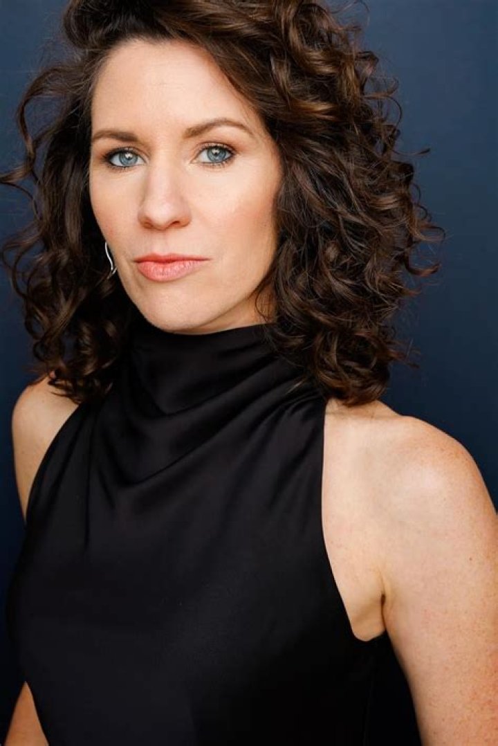 Laura Avnaim Net Worth