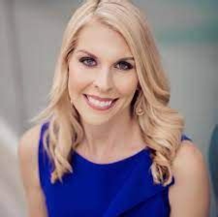 Laura Simon Net Worth