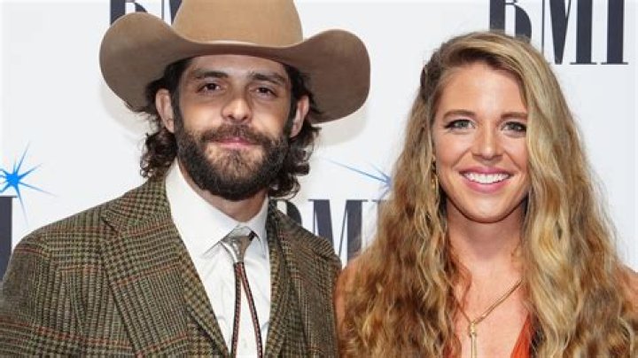 Lauren Akins Net worth, Wiki, Bio, Husband, Height, Wedding, Kids, Adoption