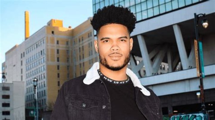 
Leonardo Dionicio Height, Weight, Net Worth, Age, Birthday, Wikipedia, Who, Instagram, Biography 