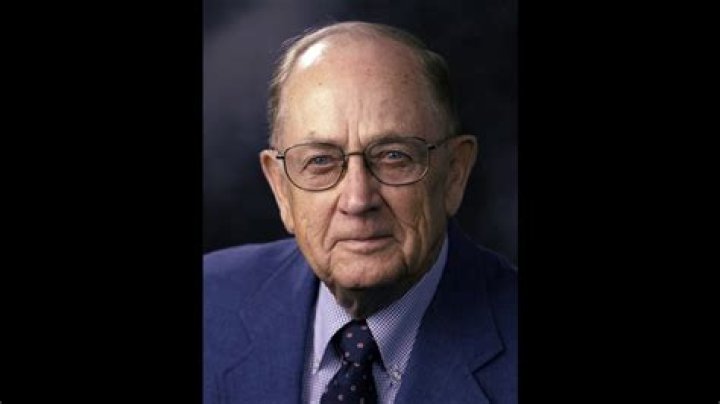 Lloyd Omdahl