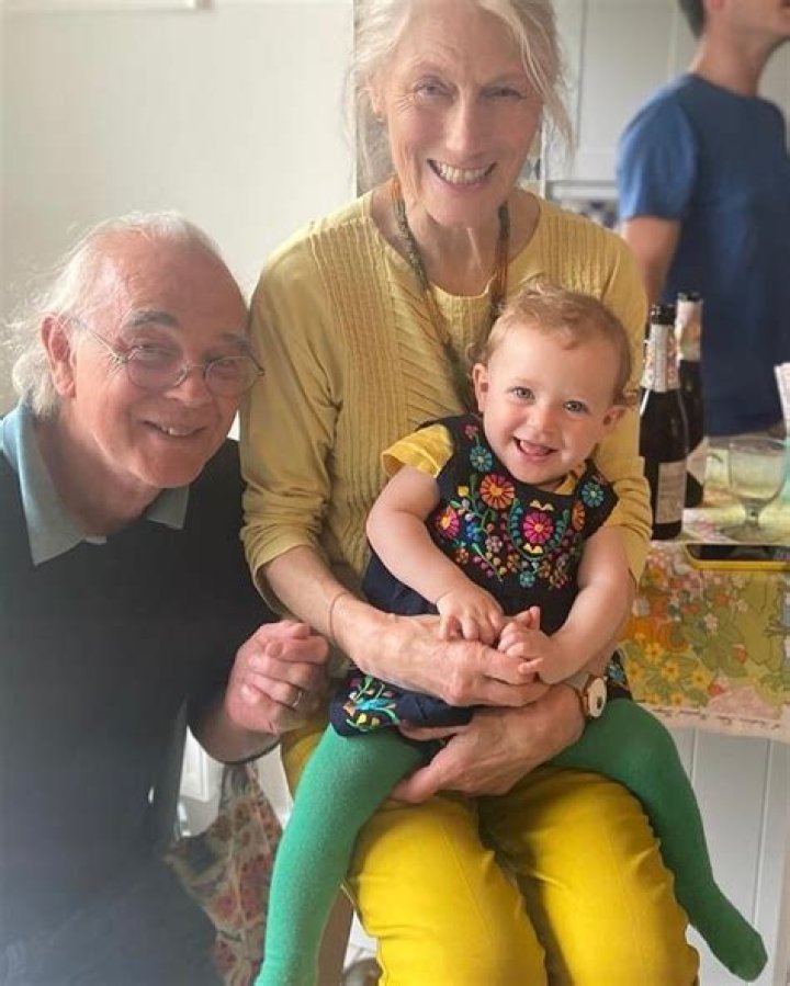 
Louis Hofmann Parents – Who Are Marov And Shefna Hofmann? Siblings And Ethnicity 