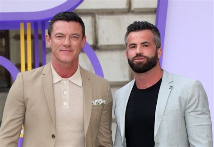 Luke Evans: Gay, Career, Net Worth & Boyfriend