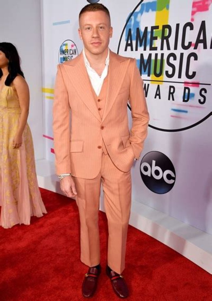 Macklemore Height, Weight, Body Measurements, Shoe Size