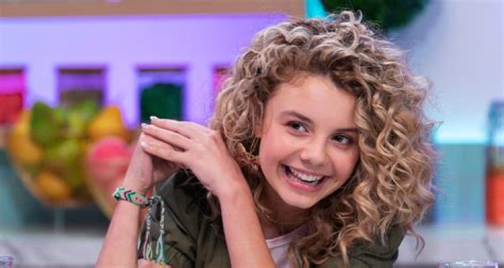 Mallory James Mahoney Biography, Age, Family, Bunk’d and Net Worth