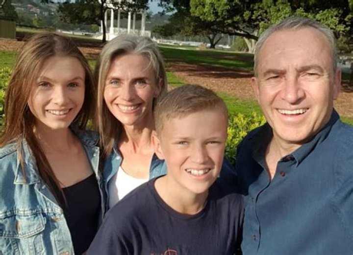 
Mark Beretta And His Wife Rachel Beretta Have Two Children – Meet Bathurst 12 Hour Commentator Family On Instagram 