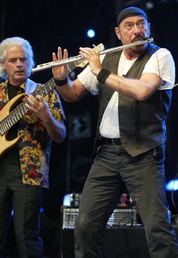 Martin Barre Net Worth