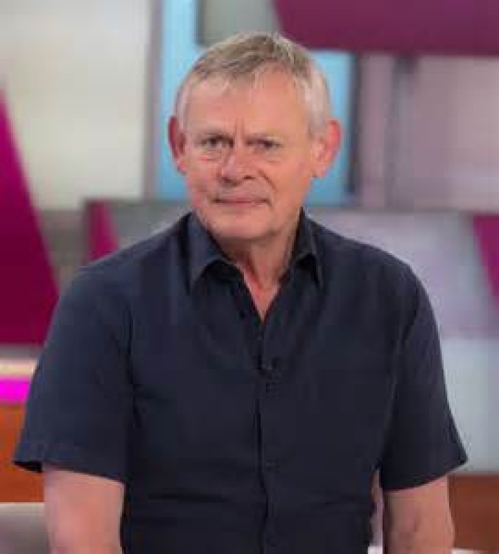 Martin Clunes Height, Weight, Net Worth, Age, Birthday, Wikipedia, Who, Nationality, Biography