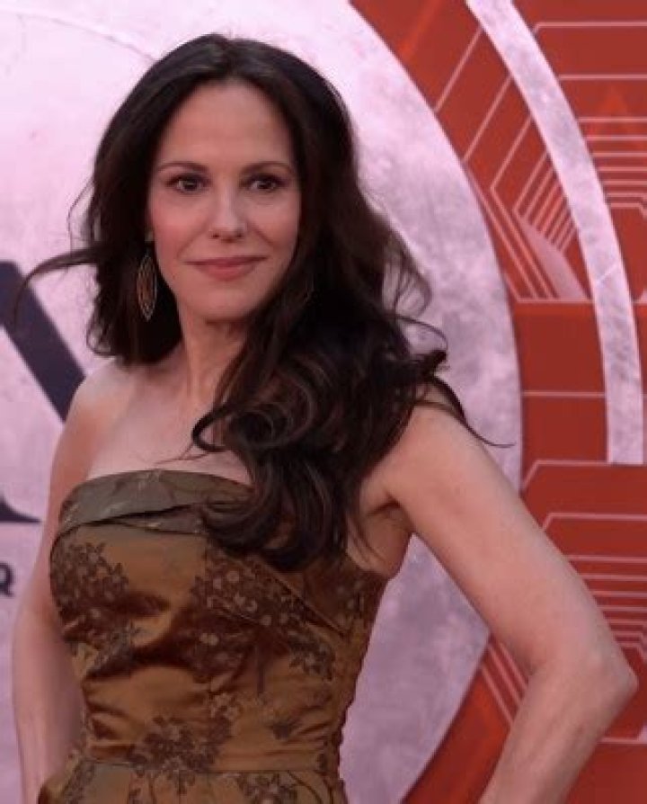Mary-Louise Parker Net Worth