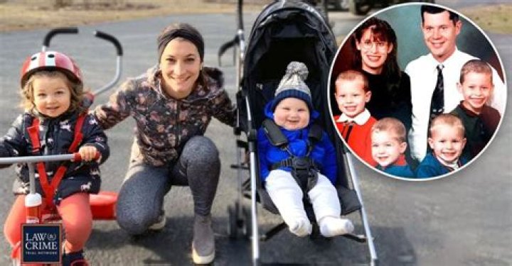 
Mass. Mom Strangled Her 3 Children to Death After She Heard a ‘Man’s Voice Telling Her To’: Prosecutors 