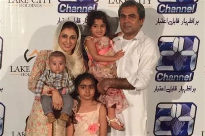 
Meet Mohsin Naqvi Wife Nighat | Kids And Family 