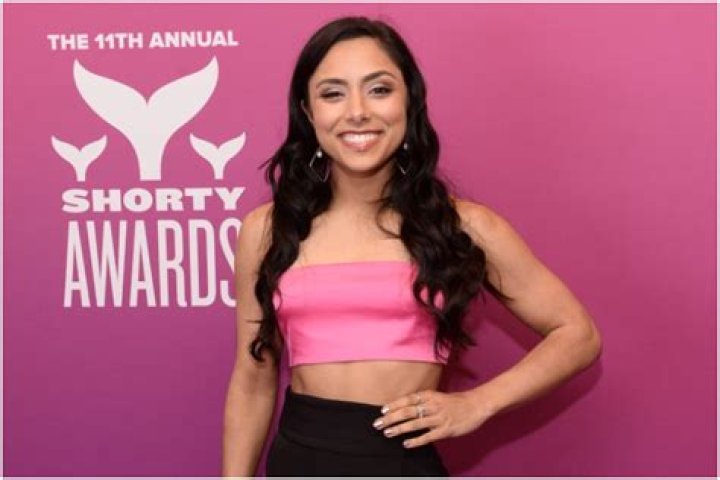 Michelle Khare Net Worth