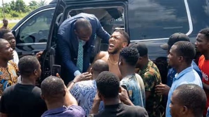 
No, Lil Durk Was Not Involved In The Casino Punch Knockout Video 