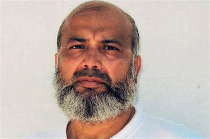 
Oldest prisoner freed from Guantanamo Bay, back home 