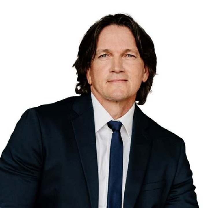 Oliver Schell Net Worth