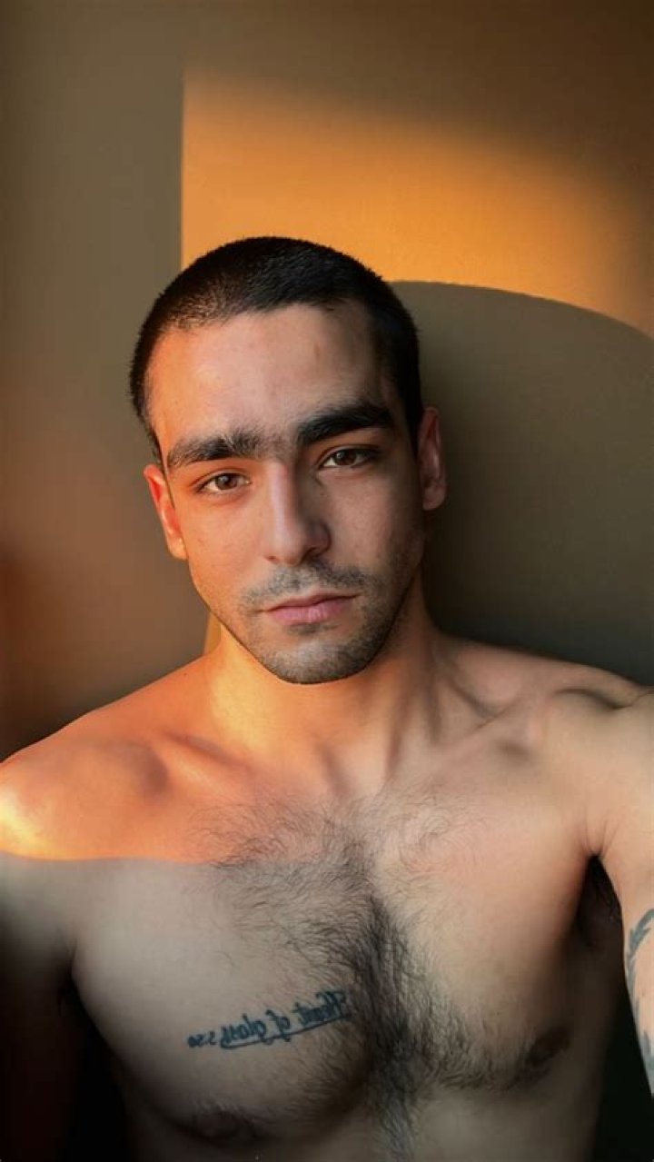 Omar Ayuso - Bio, Age, height, weight, Wiki, Facts and Family