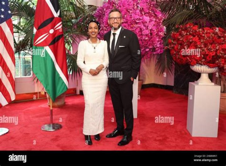 Omar Olivares Net Worth