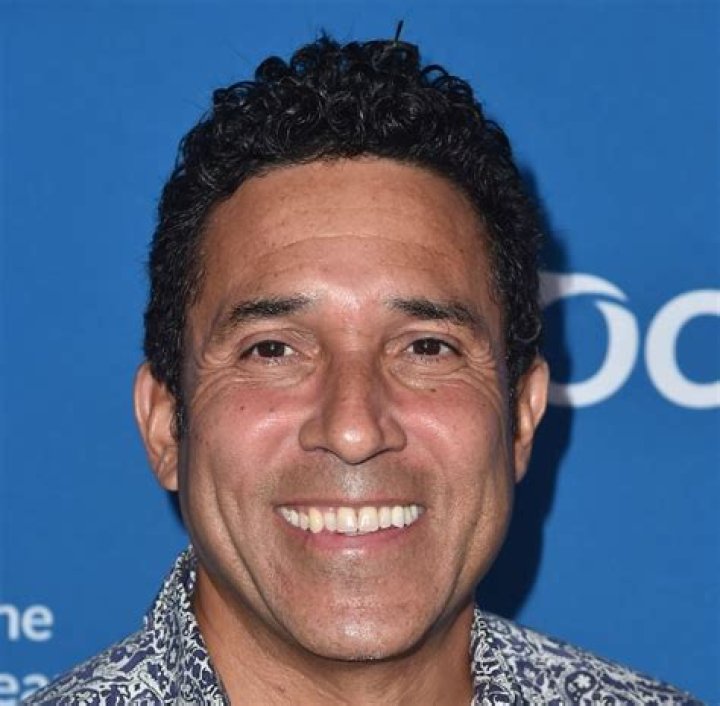 Oscar Nunez Net Worth