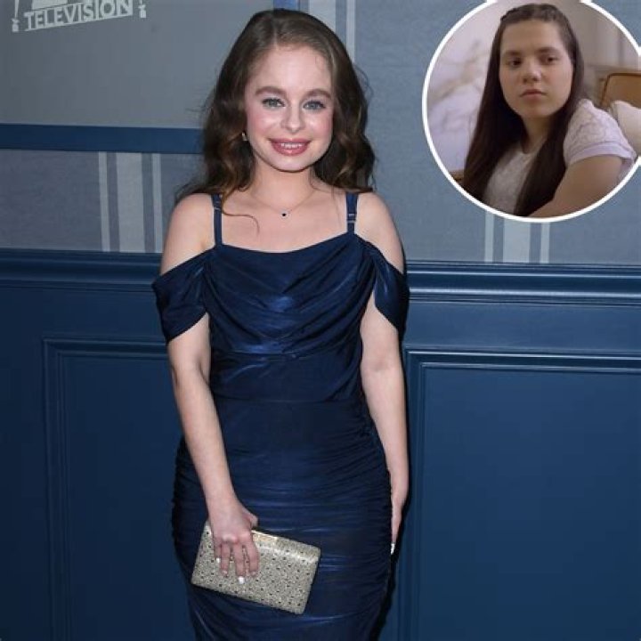 Paula Reid Bio, Wiki, Age, Height, Husband, Children, Daughter, CNN, CBS, Salary and Net Worth