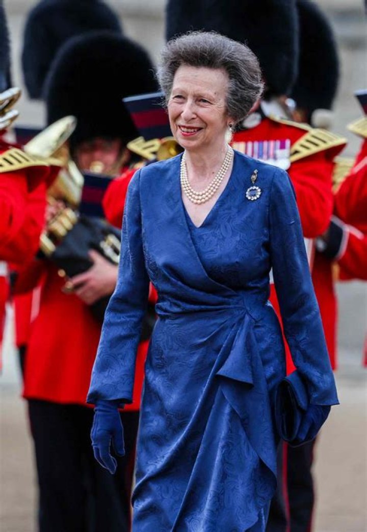 
Princess Anne Hosts First Investiture Ceremony Since Queen Elizabeth’s Death at Buckingham Palace 