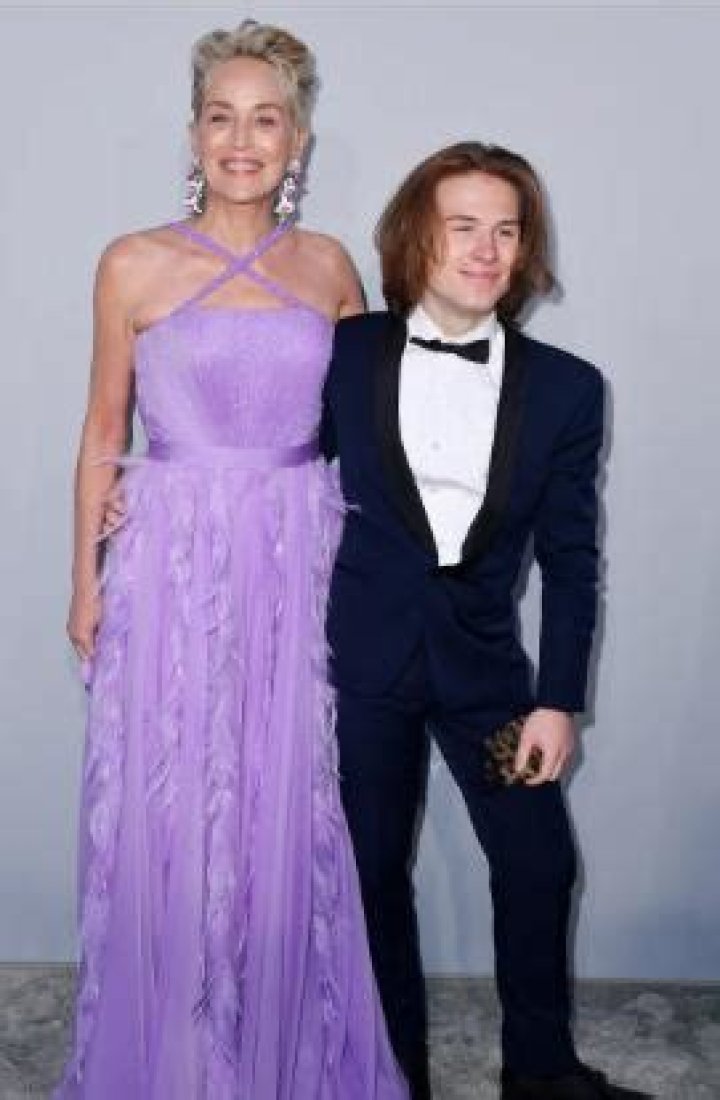 Roan Joseph Bronstein Net Worth